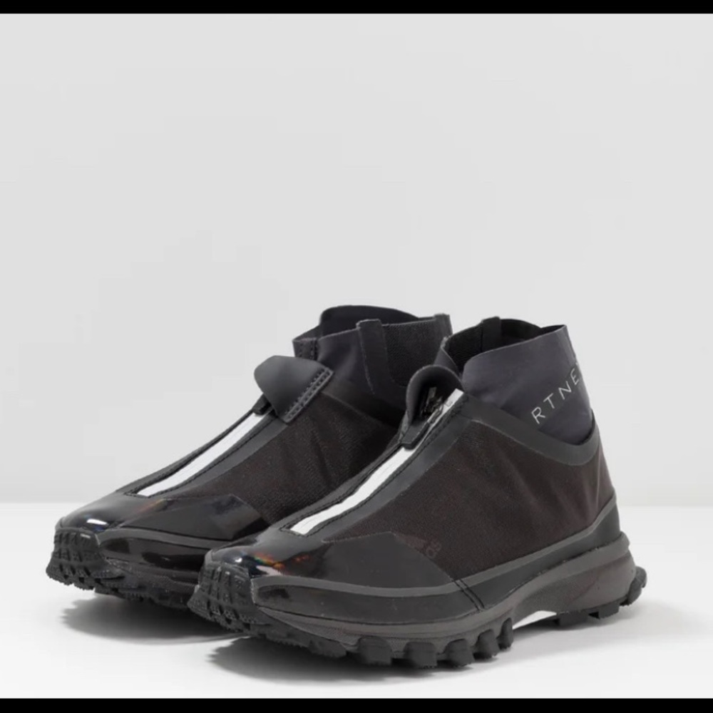 Adizero XT S. G 28343